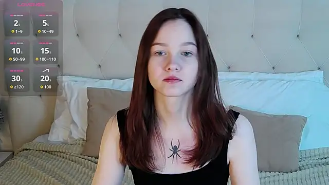 Snapshot of MichelleRoux chatting on November 2025 05:32:02 AM MichelleRoux online show from November 2025 05:32:02 AM