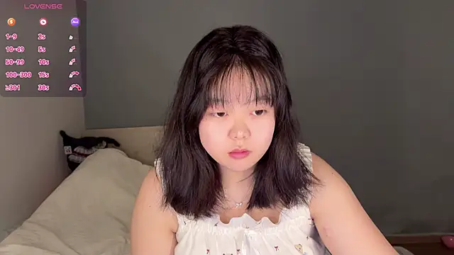 Kittenfishing online show from October 2025 03:42:01 PM