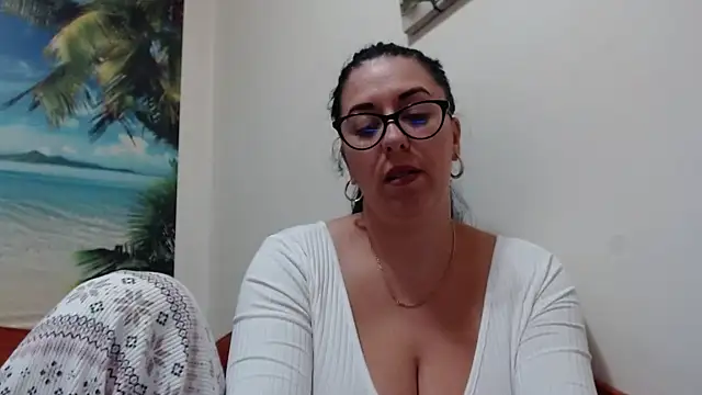 Snapshot of jollene chatting on October 2025 02:48:01 PM jollene online show from October 2025 02:48:01 PM