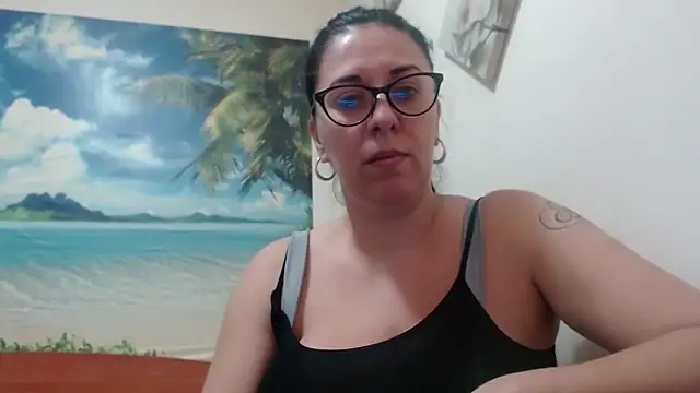 Snapshot of jollene chatting on October 2025 02:09:01 PM jollene online show from October 2025 02:09:01 PM