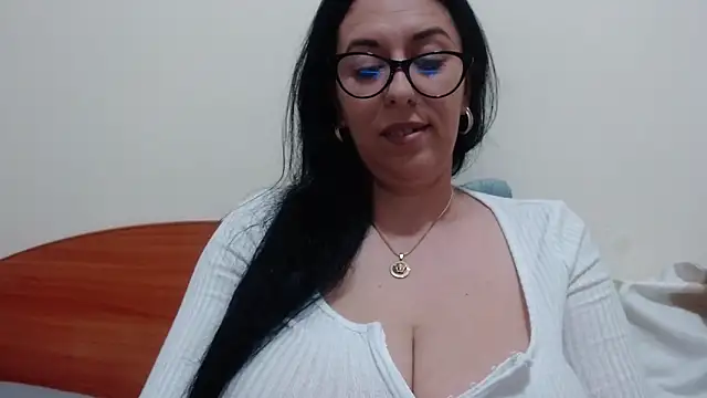 jollene online show from April 2026 01:15:01 PM