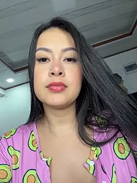 Snapshot of CrisMarulanda chatting on February 2026 04:41:01 AM CrisMarulanda online show from February 2026 04:41:01 AM