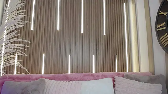 MylaDreams online show from September 2025 03:22:01 AM