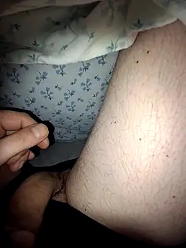 Snapshot of Capas122 chatting on December 2025 10:27:02 PM Capas122 online show from December 2025 10:27:02 PM