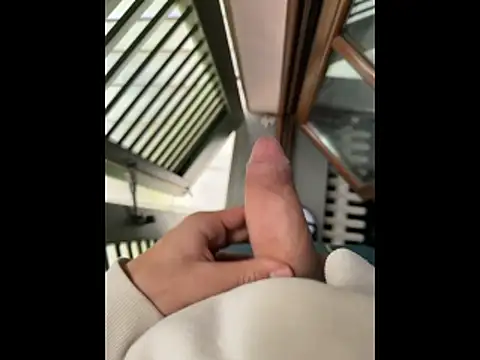 Snapshot of Pisellone18_ chatting on December 2025 08:45:02 AM Pisellone18 online show from December 2025 08:45:02 AM