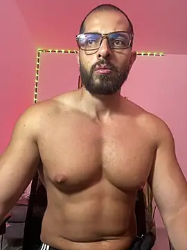 magnumchris online show from May 2026 12:19:02 AM