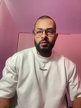 magnumchris online show from June 2026 01:53:02 PM