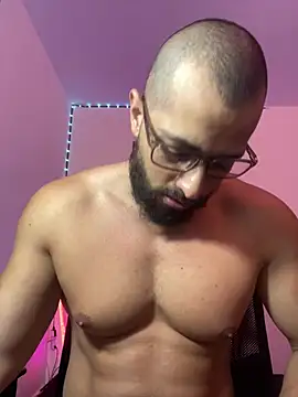 magnumchris online show from June 2026 10:58:02 PM