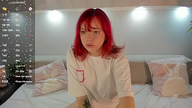 Molly Platt online show from September 2025 08:16:02 AM