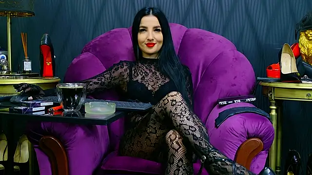 VivianReeve online show from June 2026 12:18:01 PM