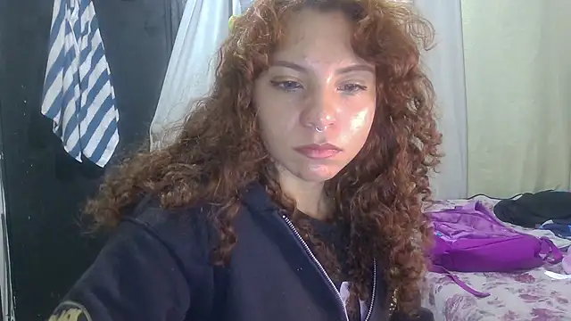 VioletV online show from May 2026 12:28:02 AM