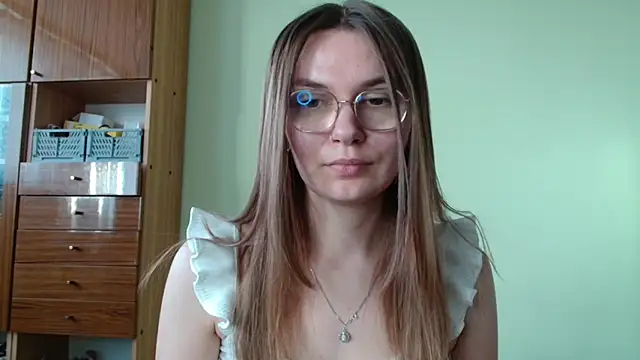 LooveELLYx online show from October 2025 01:40:02 PM