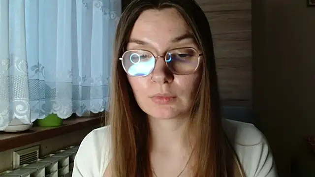 LooveELLYx online show from December 2025 02:37:01 PM