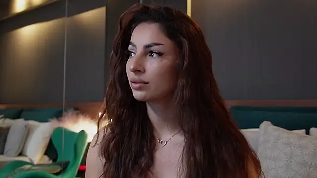 Snapshot of EmilyTrix chatting on November 2025 02:19:01 PM EmilyTrix online show from November 2025 02:19:01 PM