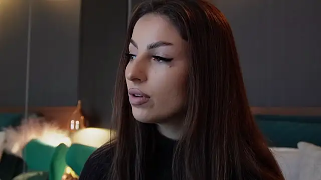 Snapshot of EmilyTrix chatting on November 2025 05:25:01 PM EmilyTrix online show from November 2025 05:25:01 PM