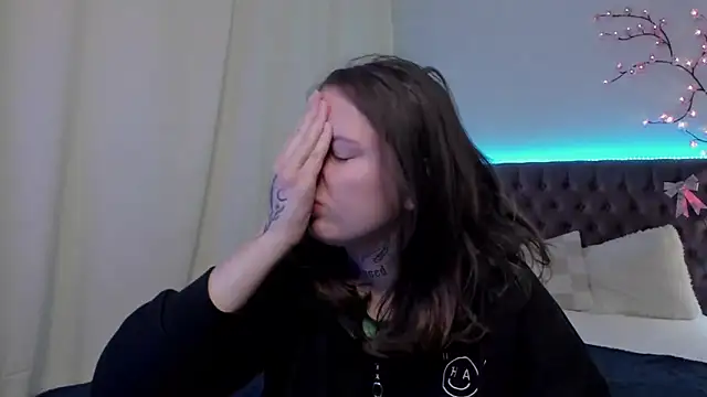 LilaVame online show from September 2025 07:30:01 PM