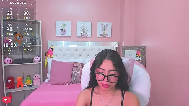 Snapshot of Sky_winter chatting on March 2026 02:23:02 PM Sky winter online show from March 2026 02:23:02 PM