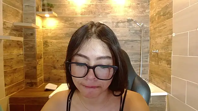 Snapshot of Sky_winter chatting on March 2026 03:23:02 PM Sky winter online show from March 2026 03:23:02 PM