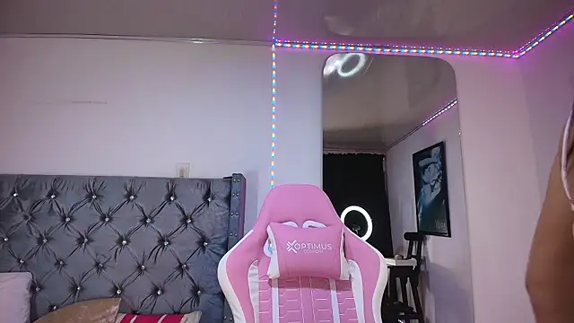 GraceWallace  online show from November 2025 12:23:01 AM