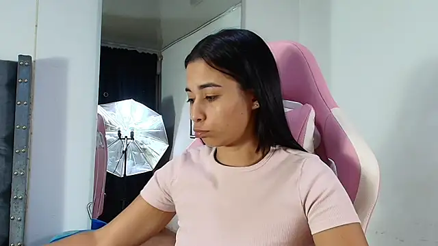 GraceWallace  online show from April 2026 02:36:01 AM