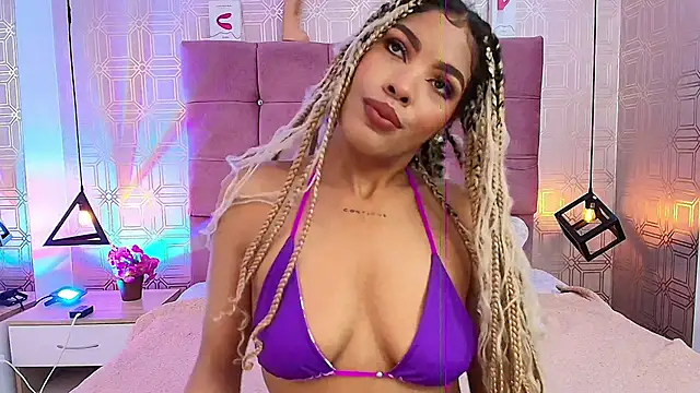 LexieBloom online show from October 2025 03:48:02 AM