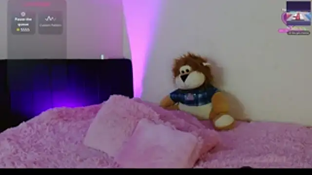 MichellMoon1 online show from October 2025 07:34:02 PM