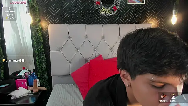 Thiago Kozak online show from December 2025 12:58:02 PM