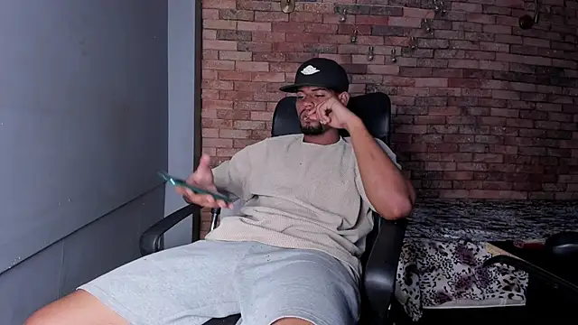 Snapshot of yurgaki_21 chatting on February 2026 09:11:02 PM yurgaki 21 online show from February 2026 09:11:02 PM