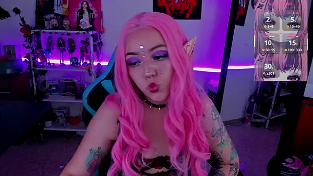 Snapshot of Makii_33 chatting on November 2025 11:05:01 PM Makii 33 online show from November 2025 11:05:01 PM