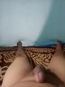 Snapshot of cora08 chatting on October 2025 05:52:01 AM cora08 online show from October 2025 05:52:01 AM