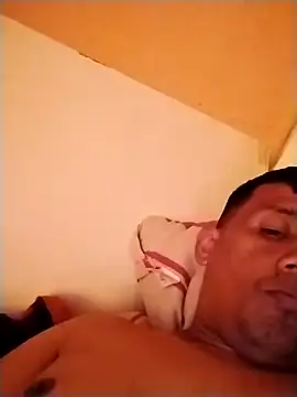 Snapshot of XRonny3 chatting on December 2025 10:26:02 PM XRonny3 online show from December 2025 10:26:02 PM