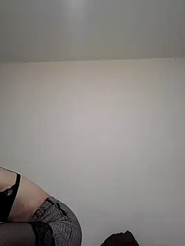 Oriana111 online show from October 2025 01:04:02 PM