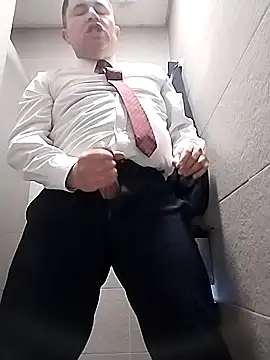 BigCristh79 online show from October 2025 08:04:01 AM