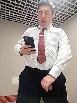 Snapshot of BigCristh79 chatting on November 2025 08:14:01 AM BigCristh79 online show from November 2025 08:14:01 AM