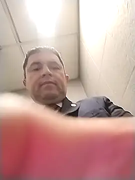 Snapshot of BigCristh79 chatting on December 2025 08:25:01 PM BigCristh79 online show from December 2025 08:25:01 PM