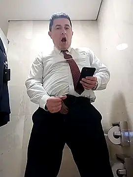 Snapshot of BigCristh79 chatting on December 2025 01:16:01 PM BigCristh79 online show from December 2025 01:16:01 PM