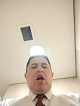 Snapshot of BigCristh79 chatting on January 2026 05:05:01 PM BigCristh79 online show from January 2026 05:05:01 PM