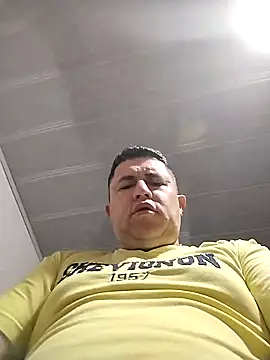 BigCristh79 online show from May 2026 08:50:02 PM