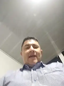BigCristh79 online show from May 2026 12:02:01 PM