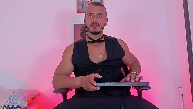 magnusclark online show from April 2026 06:50:01 PM
