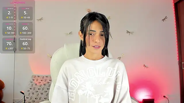 Snapshot of princessluna_19 chatting on October 2025 08:51:02 PM princessluna 19 online show from October 2025 08:51:02 PM