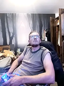 Snapshot of liema3156 chatting on October 2025 06:04:01 PM liema3156 online show from October 2025 06:04:01 PM