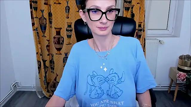 NaughtyWifey1 online show from November 2025 04:57:01 AM