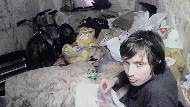Snapshot of makarov1993 chatting on May 2026 12:35:02 PM makarov1993 online show from May 2026 12:35:02 PM