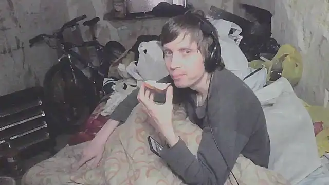 Snapshot of makarov1993 chatting on May 2026 06:36:02 PM makarov1993 online show from May 2026 06:36:02 PM