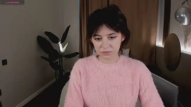 chloe dreammm online show from February 2026 12:32:01 PM