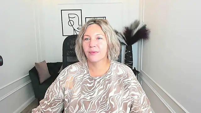 NinaStarle online show from September 2025 04:29:01 AM