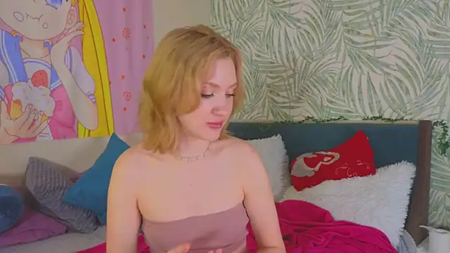 Snapshot of Alice_Pops chatting on October 2025 05:06:02 AM Alice Pops online show from October 2025 05:06:02 AM