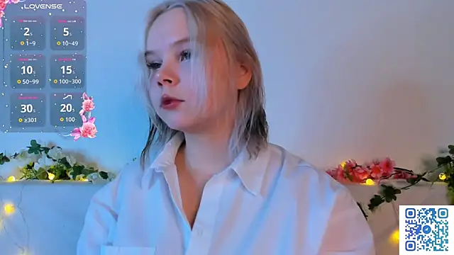 girlllsooft online show from November 2025 10:44:02 PM