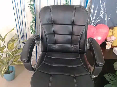 Snapshot of anika_bold chatting on November 2025 03:27:02 AM anika bold online show from November 2025 03:27:02 AM